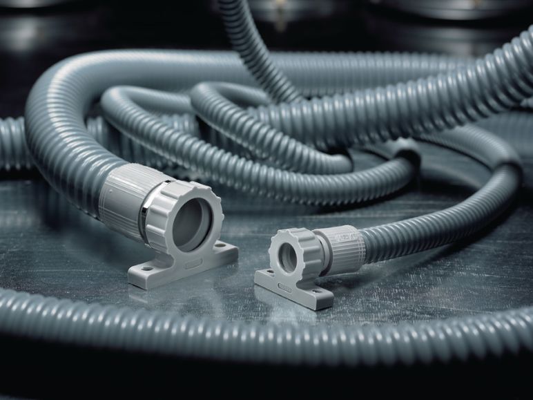 FlexiGuard spiralverstärkte Wellrohre sind extrem flexibel und bieten einen exzellenten mechanischen Schutz.