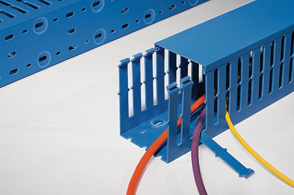 Blaue Verdrahtungskanäle HTWD-PWB