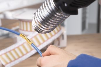 Dieselbeständige Schrumpfetiketten im Leiterformat