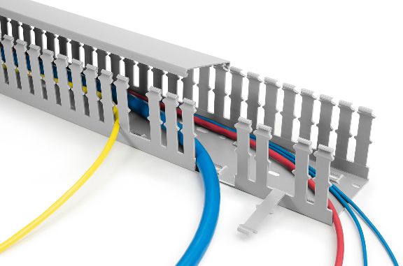 PVC-Verdrahtungskanäle